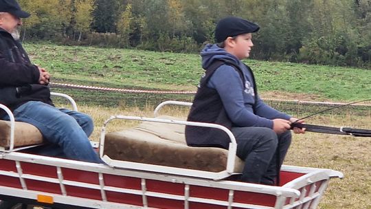Hubertus w Horodyszczu po raz trzeci. Była gonitwa za lisem i zawody z konikami na patykach [GALERIA ZDJĘĆ]