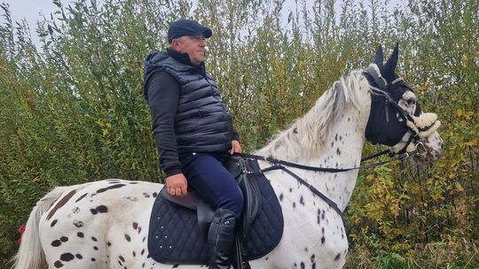 Hubertus w Horodyszczu po raz trzeci. Była gonitwa za lisem i zawody z konikami na patykach [GALERIA ZDJĘĆ]