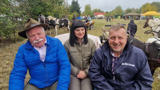 Hubertus w Horodyszczu po raz trzeci. Była gonitwa za lisem i zawody z konikami na patykach [GALERIA ZDJĘĆ]