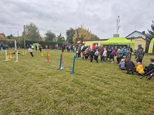 Hubertus w Horodyszczu po raz trzeci. Była gonitwa za lisem i zawody z konikami na patykach [GALERIA ZDJĘĆ]