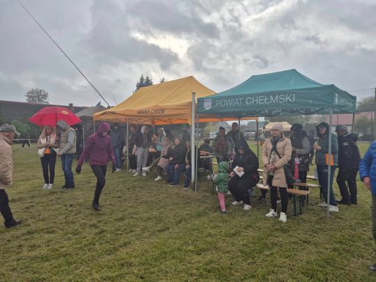 Hubertus w Horodyszczu po raz trzeci. Była gonitwa za lisem i zawody z konikami na patykach [GALERIA ZDJĘĆ]