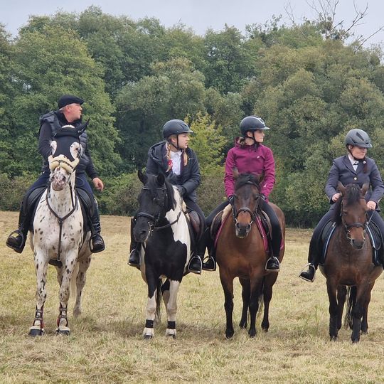 Hubertus w Horodyszczu po raz trzeci. Była gonitwa za lisem i zawody z konikami na patykach [GALERIA ZDJĘĆ]