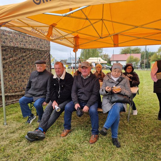 Hubertus w Horodyszczu po raz trzeci. Była gonitwa za lisem i zawody z konikami na patykach [GALERIA ZDJĘĆ]