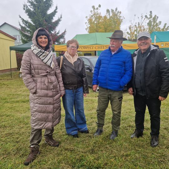 Hubertus w Horodyszczu po raz trzeci. Była gonitwa za lisem i zawody z konikami na patykach [GALERIA ZDJĘĆ]