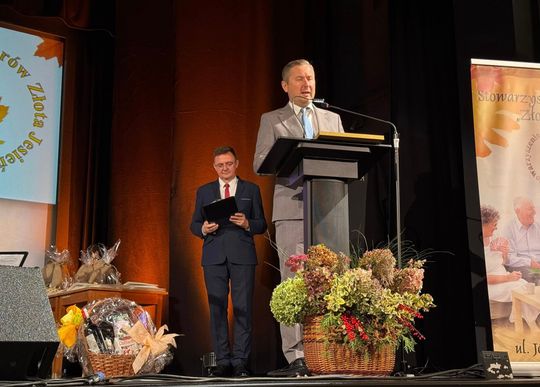 Jubileusz 50-lecia Stowarzyszenia Seniorów „Złota Jesień” we Włodawie Jubileusz 50-lecia Stowarzyszenia Seniorów „Złota Jesień” we Włodawie