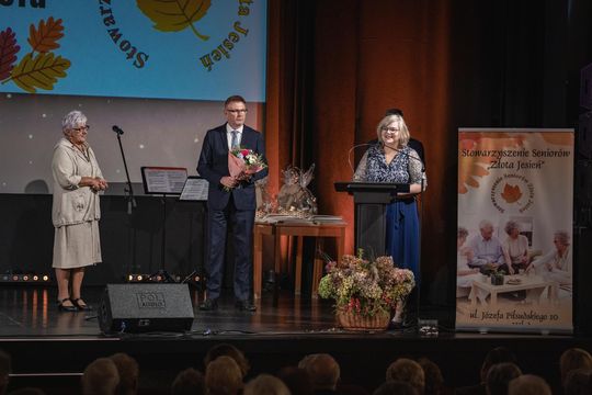 Jubileusz 50-lecia Stowarzyszenia Seniorów „Złota Jesień” we Włodawie Jubileusz 50-lecia Stowarzyszenia Seniorów „Złota Jesień” we Włodawie