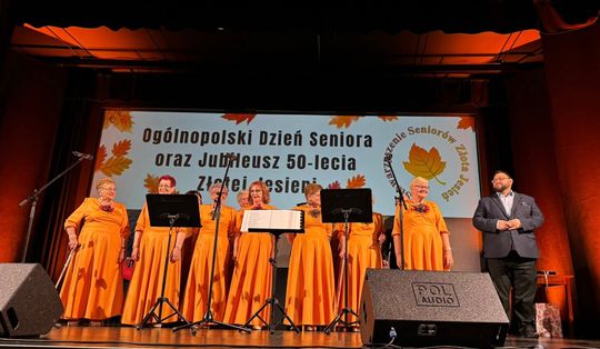 Jubileusz 50-lecia Stowarzyszenia Seniorów „Złota Jesień” we Włodawie Jubileusz 50-lecia Stowarzyszenia Seniorów „Złota Jesień” we Włodawie
