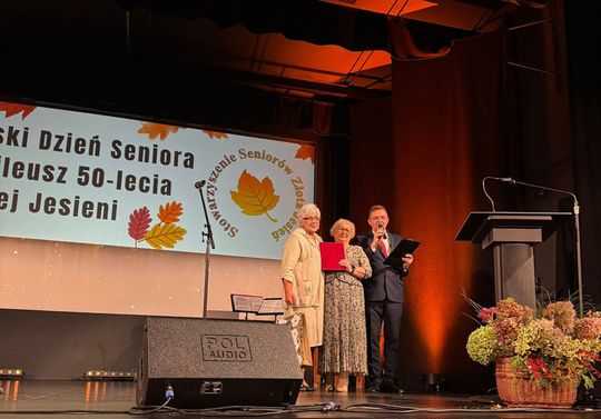 Jubileusz 50-lecia Stowarzyszenia Seniorów „Złota Jesień” we Włodawie Jubileusz 50-lecia Stowarzyszenia Seniorów „Złota Jesień” we Włodawie