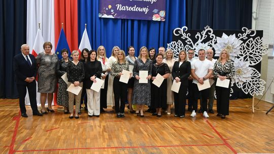 Pow. krasnostawski. Dzień Edukacji Narodowej w „Zetce” – czas podziękowań i wyróżnień [ZDJĘCIA]