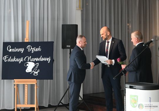 Pow. krasnostawski. Święto nauczycieli w Siennicy Nadolnej [GALERIA ZDJĘĆ] 