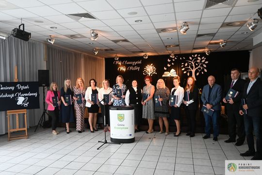 Pow. krasnostawski. Święto nauczycieli w Siennicy Nadolnej [GALERIA ZDJĘĆ] 