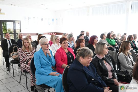 Pow. krasnostawski. Święto nauczycieli w Siennicy Nadolnej [GALERIA ZDJĘĆ] 