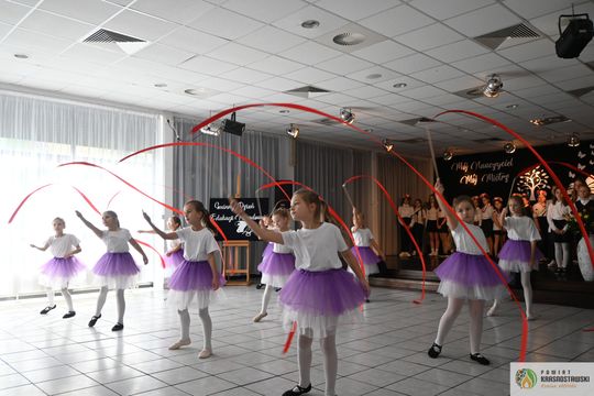 Pow. krasnostawski. Święto nauczycieli w Siennicy Nadolnej [GALERIA ZDJĘĆ] 