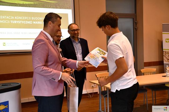 Krasnystaw. Kraszczady nabierają kształtów - spotkanie pełne pomysłów w KDK [GALERIA ZDJĘĆ]