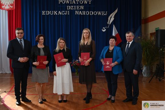 Pow. krasnostawski. Powiatowe obchody Dnia Edukacji Narodowej w Żółkiewce [GALERIA ZDJĘĆ]