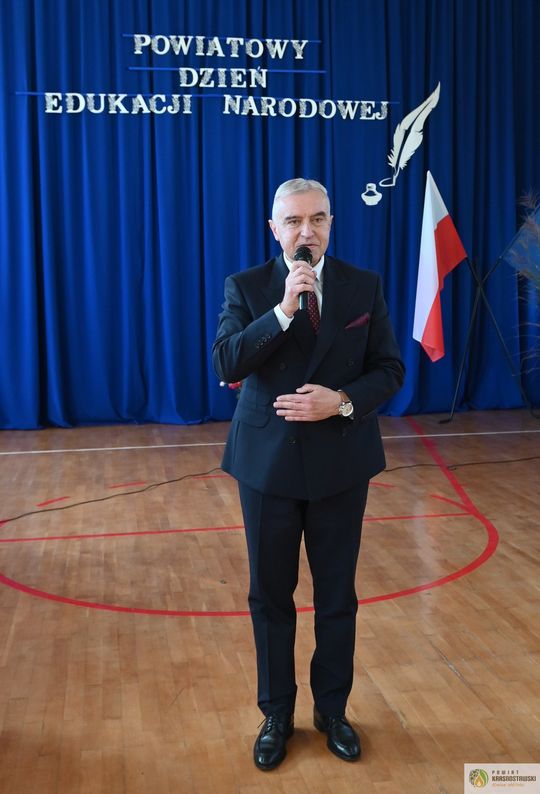 Pow. krasnostawski. Powiatowe obchody Dnia Edukacji Narodowej w Żółkiewce [GALERIA ZDJĘĆ]