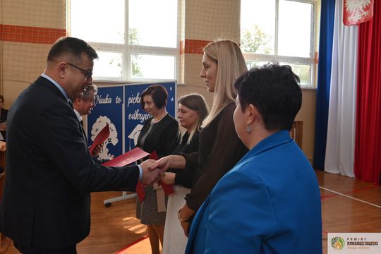 Pow. krasnostawski. Powiatowe obchody Dnia Edukacji Narodowej w Żółkiewce [GALERIA ZDJĘĆ]