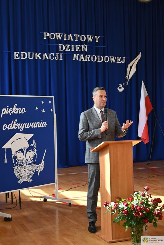 Pow. krasnostawski. Powiatowe obchody Dnia Edukacji Narodowej w Żółkiewce [GALERIA ZDJĘĆ]
