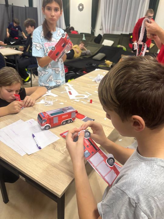 Gm. Kraśniczyn. „Noc w remizie” – młodzi strażacy w akcji [GALERIA ZDJĘĆ] 