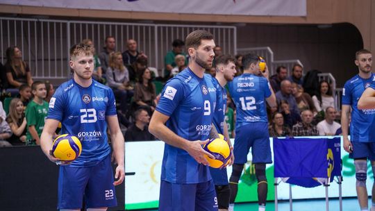 Siatkarze InPostu ChKS Chełm  3:2 (14:25, 25:22, 25:22, 8:25, 15:13) pokonali Cuprum Stilon Gorzów.