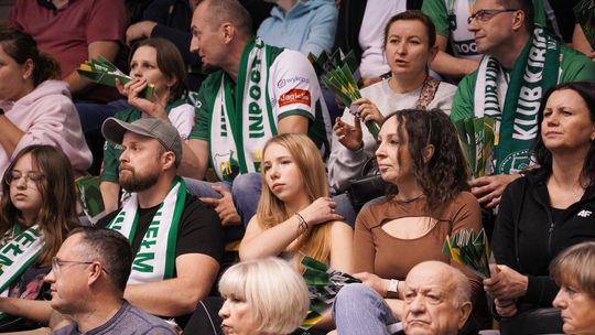 Siatkarze InPostu ChKS Chełm  3:2 (14:25, 25:22, 25:22, 8:25, 15:13) pokonali Cuprum Stilon Gorzów.