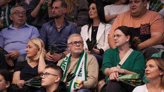 Siatkarze InPostu ChKS Chełm  3:2 (14:25, 25:22, 25:22, 8:25, 15:13) pokonali Cuprum Stilon Gorzów.