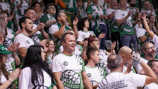 Siatkarze InPostu ChKS Chełm  3:2 (14:25, 25:22, 25:22, 8:25, 15:13) pokonali Cuprum Stilon Gorzów.