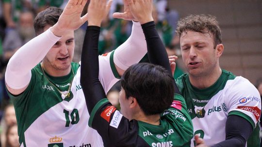 Siatkarze InPostu ChKS Chełm  3:2 (14:25, 25:22, 25:22, 8:25, 15:13) pokonali Cuprum Stilon Gorzów.