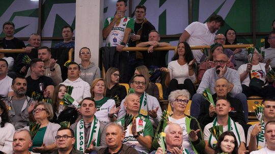 Siatkarze InPostu ChKS Chełm  3:2 (14:25, 25:22, 25:22, 8:25, 15:13) pokonali Cuprum Stilon Gorzów.