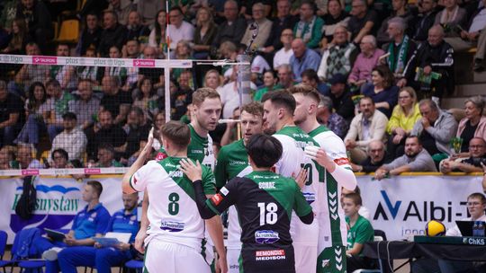 Siatkarze InPostu ChKS Chełm  3:2 (14:25, 25:22, 25:22, 8:25, 15:13) pokonali Cuprum Stilon Gorzów.