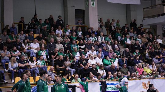 Siatkarze InPostu ChKS Chełm  3:2 (14:25, 25:22, 25:22, 8:25, 15:13) pokonali Cuprum Stilon Gorzów.