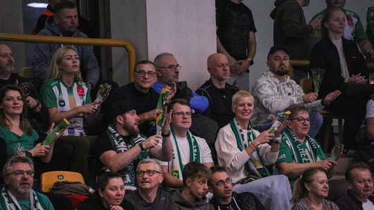 Siatkarze InPostu ChKS Chełm  3:2 (14:25, 25:22, 25:22, 8:25, 15:13) pokonali Cuprum Stilon Gorzów.