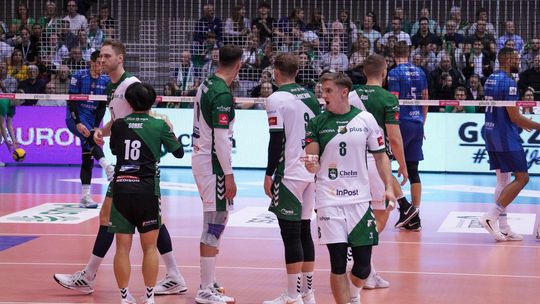 Siatkarze InPostu ChKS Chełm  3:2 (14:25, 25:22, 25:22, 8:25, 15:13) pokonali Cuprum Stilon Gorzów.