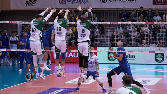Siatkarze InPostu ChKS Chełm  3:2 (14:25, 25:22, 25:22, 8:25, 15:13) pokonali Cuprum Stilon Gorzów.