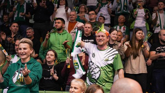 Siatkarze InPostu ChKS Chełm  3:2 (14:25, 25:22, 25:22, 8:25, 15:13) pokonali Cuprum Stilon Gorzów.