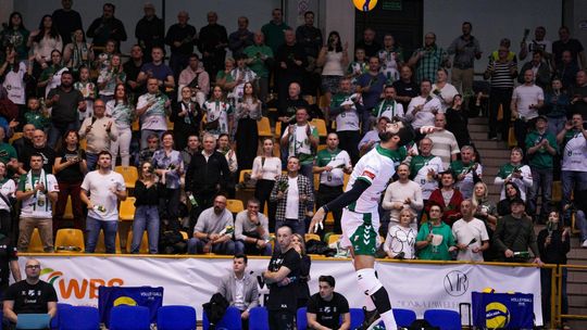 Siatkarze InPostu ChKS Chełm  3:2 (14:25, 25:22, 25:22, 8:25, 15:13) pokonali Cuprum Stilon Gorzów.