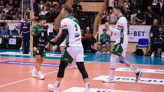 Siatkarze InPostu ChKS Chełm  3:2 (14:25, 25:22, 25:22, 8:25, 15:13) pokonali Cuprum Stilon Gorzów.