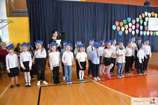 Krasnystaw. Pasowanie pierwszoklasistów w „Jedynce” [GALERIA ZDJĘĆ]
