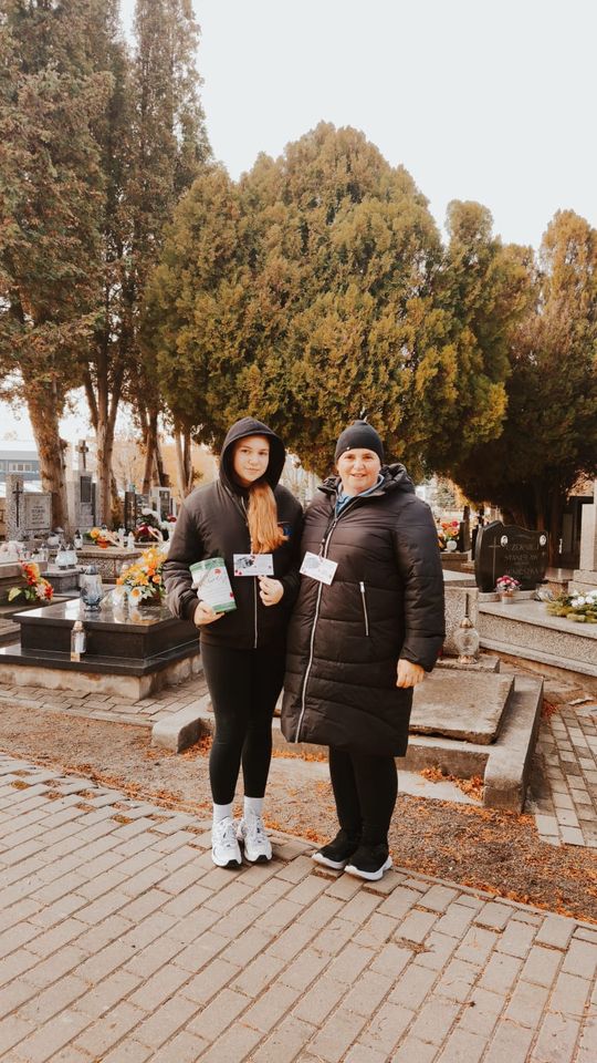 Chełm. Kwesta na chełmskich cmentarzach na renowację historycznych nagrobków [GALERIA ZDJĘĆ]