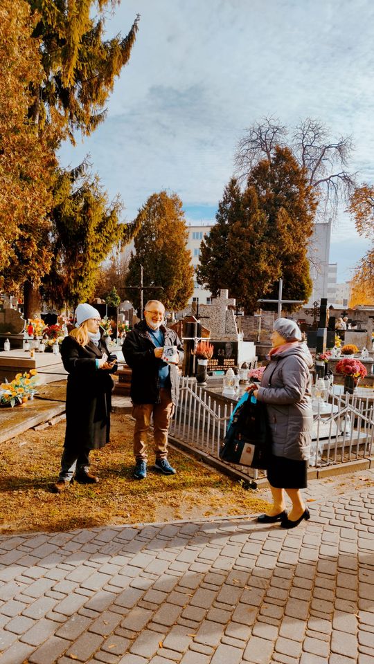 Chełm. Kwesta na chełmskich cmentarzach na renowację historycznych nagrobków [GALERIA ZDJĘĆ]