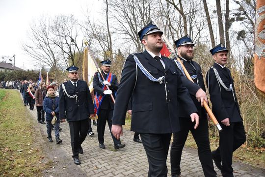 Mieszkańcy Fajsławic uczcili Narodowe Święto Niepodległości [GALERIA ZDJĘĆ] 