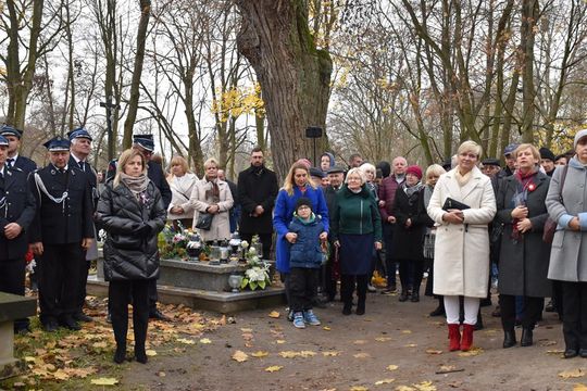 Mieszkańcy Fajsławic uczcili Narodowe Święto Niepodległości [GALERIA ZDJĘĆ] 