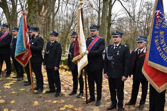 Mieszkańcy Fajsławic uczcili Narodowe Święto Niepodległości [GALERIA ZDJĘĆ] 
