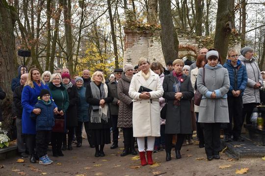 Mieszkańcy Fajsławic uczcili Narodowe Święto Niepodległości [GALERIA ZDJĘĆ] 