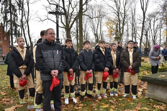 Mieszkańcy Fajsławic uczcili Narodowe Święto Niepodległości [GALERIA ZDJĘĆ] 