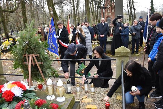 Mieszkańcy Fajsławic uczcili Narodowe Święto Niepodległości [GALERIA ZDJĘĆ] 