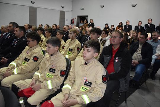 Mieszkańcy Fajsławic uczcili Narodowe Święto Niepodległości [GALERIA ZDJĘĆ] 