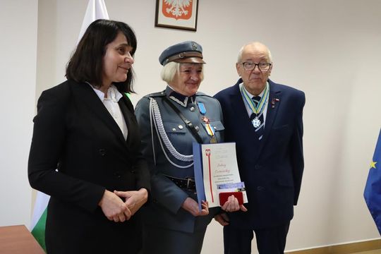 Chełm. Uroczyste wręczenie odznaczeń Stowarzyszenia „Pamięć Jana Pawła II” [GALERIA ZDJĘĆ] 