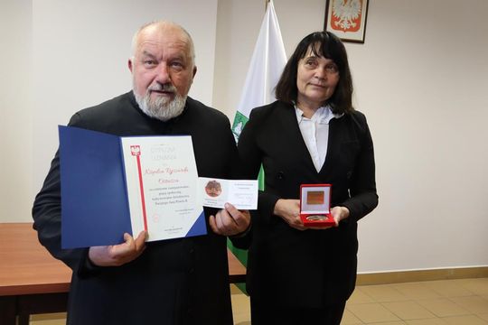 Chełm. Uroczyste wręczenie odznaczeń Stowarzyszenia „Pamięć Jana Pawła II” [GALERIA ZDJĘĆ] 