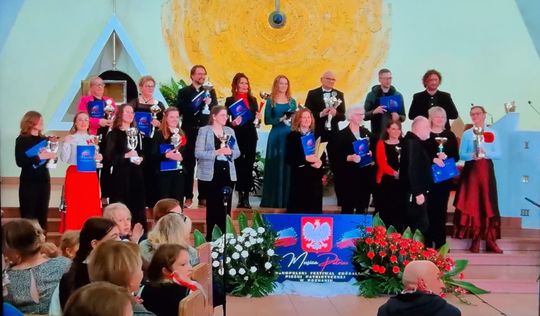 Chór Rapsodia na IV Ogólnopolskim Festiwalu Chóralnym Pieśni Patriotycznej Musica Patriae Poznań 2025 [ZDJĘCIA]